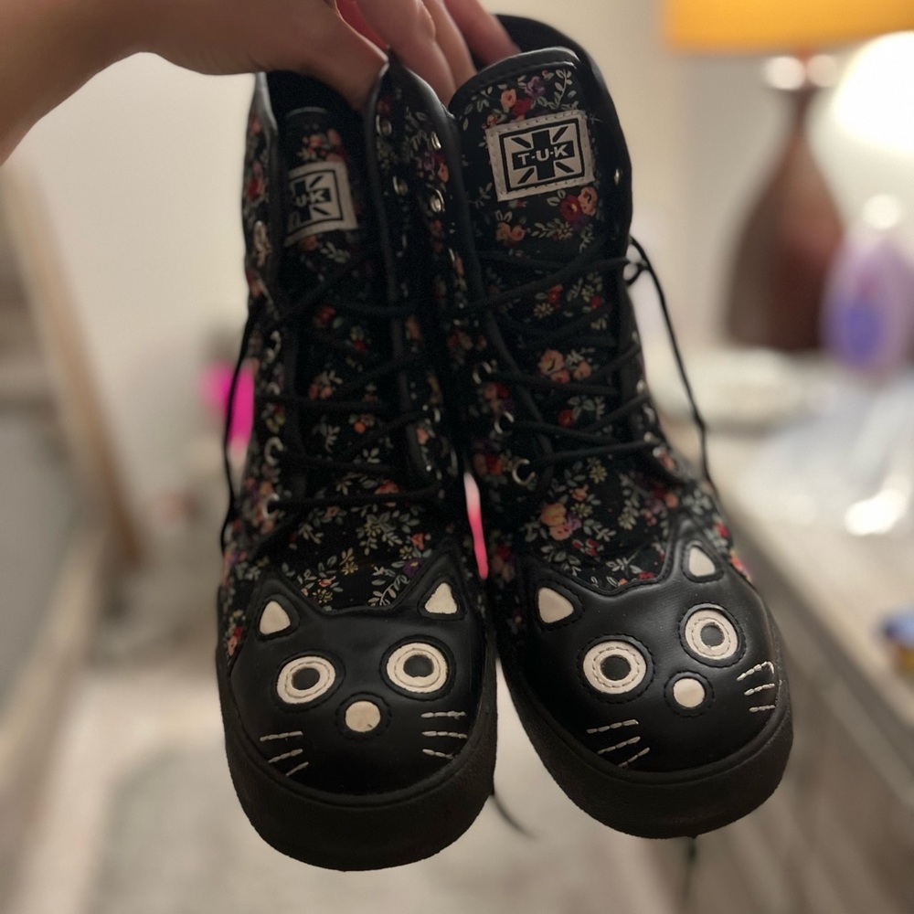 TUK boots/shoes